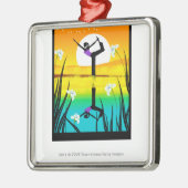 Bijprofiel van een vrouw die yoghurt metalen ornament (Links)