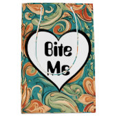 Bijt me Grappig Hart Swirly Retro Design Medium Cadeauzakje (Voorkant)