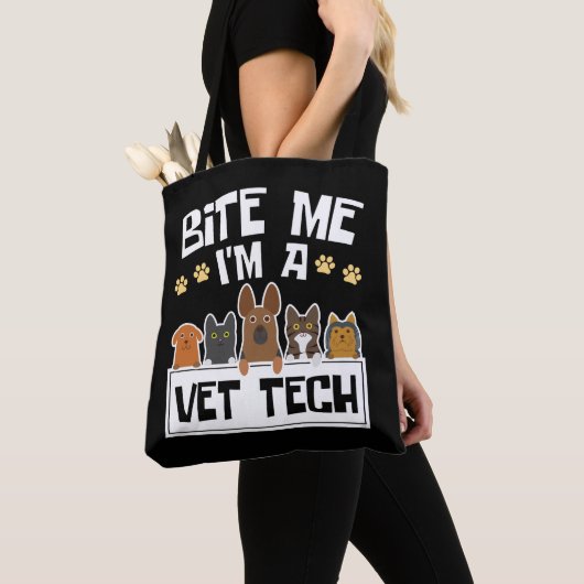 Bijt me ik ben een Vet Tech Grappige Veterinaire T Tote Bag (Dichtbij)