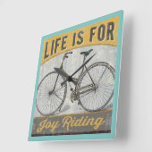  bike met prijsopgave vierkante klok (Hoek)