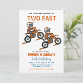 Bike Racing Two Fast Birthday Boy's Joint Party Kaart (Staand voorkant)