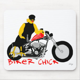 BIKER CHICK zit op haar motorfiets Muismat