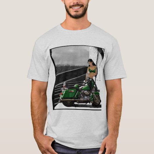 Biker Girls Ride Hard T-shirt (Voorkant)