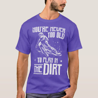 Bikers niet al te oud voor het uitladen van vuile  t-shirt