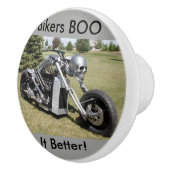 Bikers zetten de knop Betere Skelet Motorfiets op (Rechts)