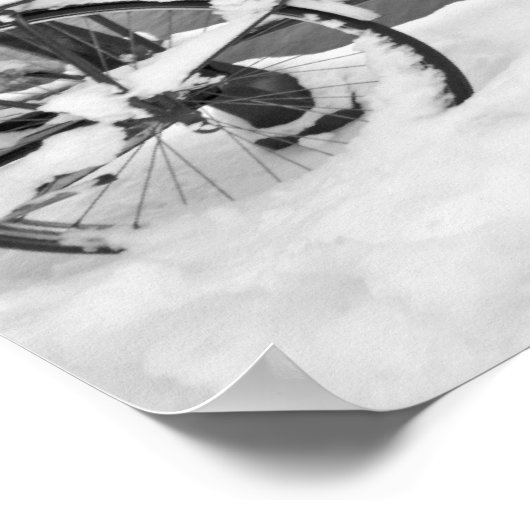 Bikes in de sneeuw in Amsterdam, Nederland Poster (Hoek)