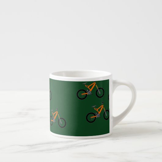 Bikes op groen espresso kop (Rechts)