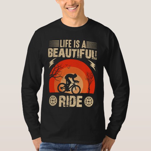 Biking and Cycling   13 T-shirt (Voorkant)