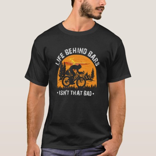 Biking and Cycling Swea T-shirt (Voorkant)