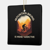 Biking in bergen is zeer verslavend keramisch ornament (Links)
