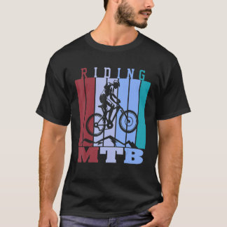 Biking in bergen zorgt er nooit voor dat de heuvel t-shirt