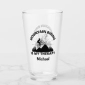 Biking van bergen is mijn therapie glas (Voorkant)