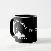 Biking van bergen is mijn therapie mok (Voorkant links)