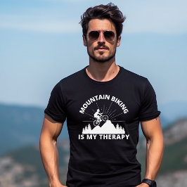 Biking van bergen is mijn therapie T-shirt