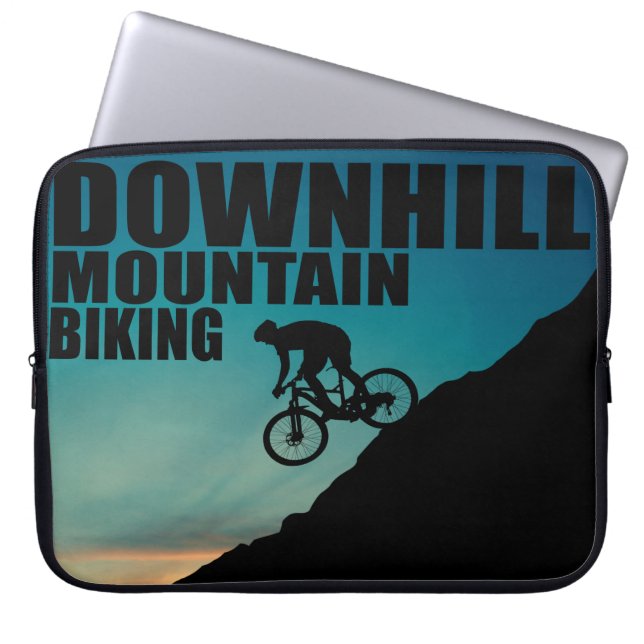 Biking van bergen naar beneden laptop sleeve (Voorkant)