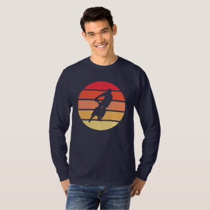 Biking van bergen op kledingstuk van Retro Sunset T-shirt