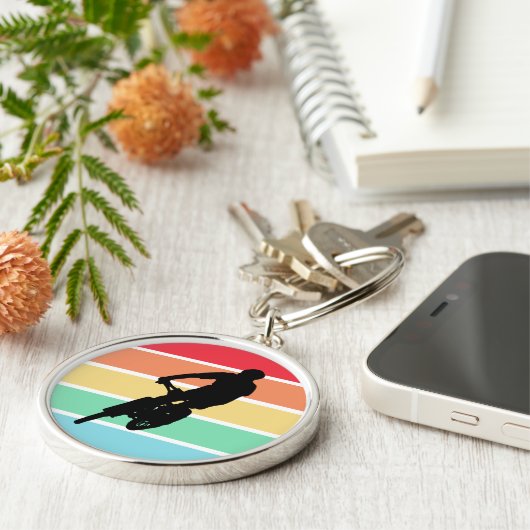 Biking van de bergen op de sleutelhanger van de re (Zijkant)