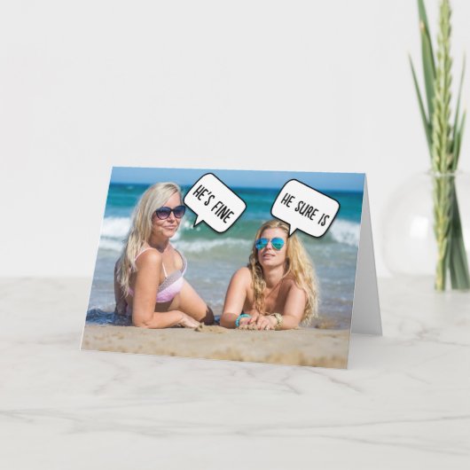 BIKINI GIRLS COMPLIMENTAIRE FUN CARD VOOR HEM FEESTDAGEN KAART (Voorkant)