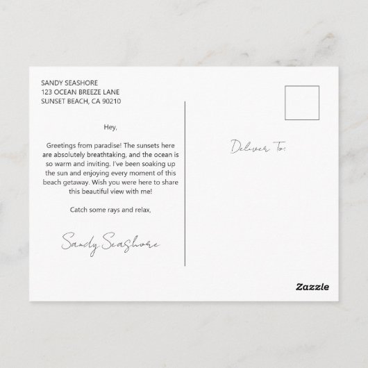 Bikini Meisje Poseren in het Zee bij zonsondergang Briefkaart (Achterkant)