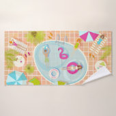 Bikini meisjes en jongens spelen zwembad spel badhanddoek (Badhanddoek)