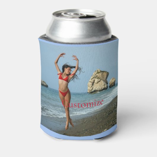 Bikini Model Dansend Thunder_Cove Blikjeskoeler (Blikje Achterkant)