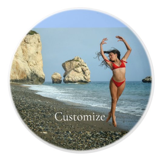 Bikini Model Dansend Thunder_Cove Keramische Knop (Voorkant)