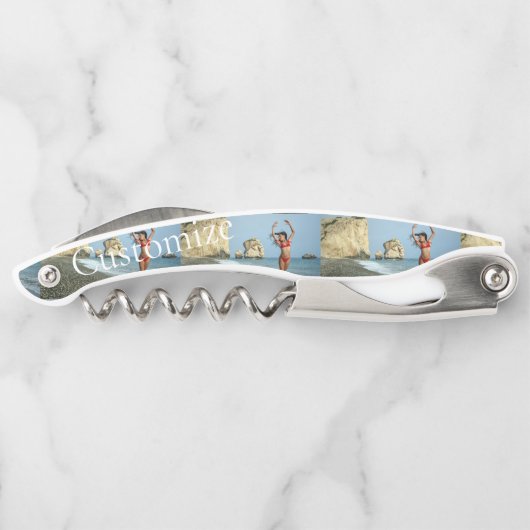 Bikini Model Dansend Thunder_Cove Kurkentrekker (Achterkant)