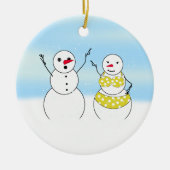 Bikini Time Snowmen Keramisch Ornament (Voorkant)