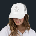 Bikinis en martinis Elegante  vrijgezellenfeest Trucker Pet<br><div class="desc">Bikinis en Martinis Elegante  vrijgezellenweekend party decor glasontwerp. Elegante lettertype keuzes en bruin  pet ontwerp. Onderdeel van een bijpassend collectie.</div>