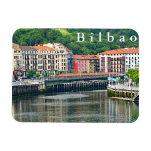 Bilbao. Cityscape met rivier. Magneet