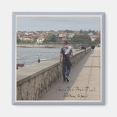 Bilbao Spanje | Toerist die rond de haven van het  Magneet (Voorkant)