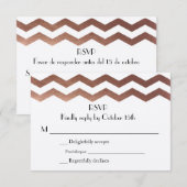Bilingual Roos Gold Chevron Wedding Invitation RSV RSVP Kaartje (Voorkant / Achterkant)