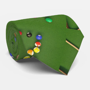 Biljart pooltafel en ballen stropdas