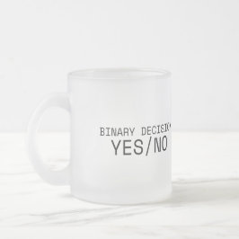 Binary Decision Yes No Minimalist Typewriter  Matglas Koffiemok