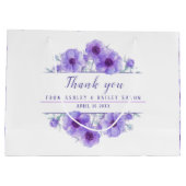 Bindende paarse bloemen dank je grote cadeautas (Achterkant)