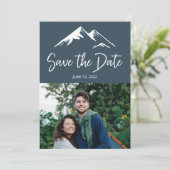 Bindfoto blauwe bergbestemming save the date (Staand voorkant)