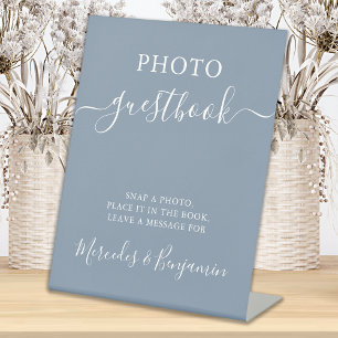 Bindfotogast Moderne kalligrafie Dusty Blue Reclamebord Met Voetstuk