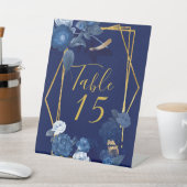 Bindnummer blauwe en goudflesjes reclamebord met voetstuk (Insitu)