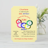 Bingo Bash Thema Leuk Kleurrijk Feest Uitnodigen Kaart (Staand voorkant)