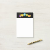 Bingo gouden letters op kleurrijke cirkels post-it® notes (Op bureau)