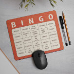 Bingo Muismat<br><div class="desc">Bingo Muismat - Zoeken naar kantoor cadeauideeën? Kijk niet verder... we hebben je gedekt. Geen saaie vergadering zal ooit het zelfde met deze hilarische bingo muiskussens zijn! De illustratie is een de spelkaart van het Jargon met buzzwords wij elke dag tijdens saaie bedrijfsvergaderingen zoals terugkoppelen en werkingsgebied horen. Met deze...</div>