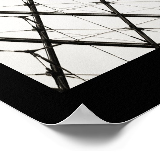 Binnen de piramide van Louvre - poster (Hoek)