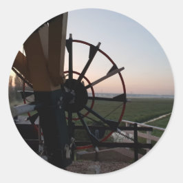 Binnen de windmolen ronde sticker