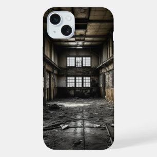 Binnen een verlaten station iPhone 15 plus case