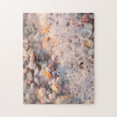 Binnenkomend Surf en zeeschelpen op het eiland San Legpuzzel (Verticaal)