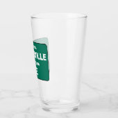 Binnenkomst Stokedville Bevolking Me Glas (Links)