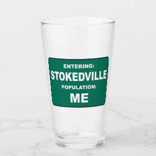 Binnenkomst Stokedville Bevolking Me Glas