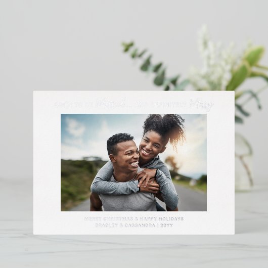 Binnenkort gehuwd als feestfeest folie uitnodiging (Staand Voorkant)