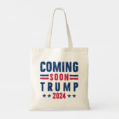 Binnenkort Trump 2024 Tote Bag (Achterkant)