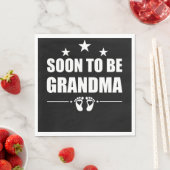 Binnenkort zal de grootmoeder de aankondiging van servet (Insitu)